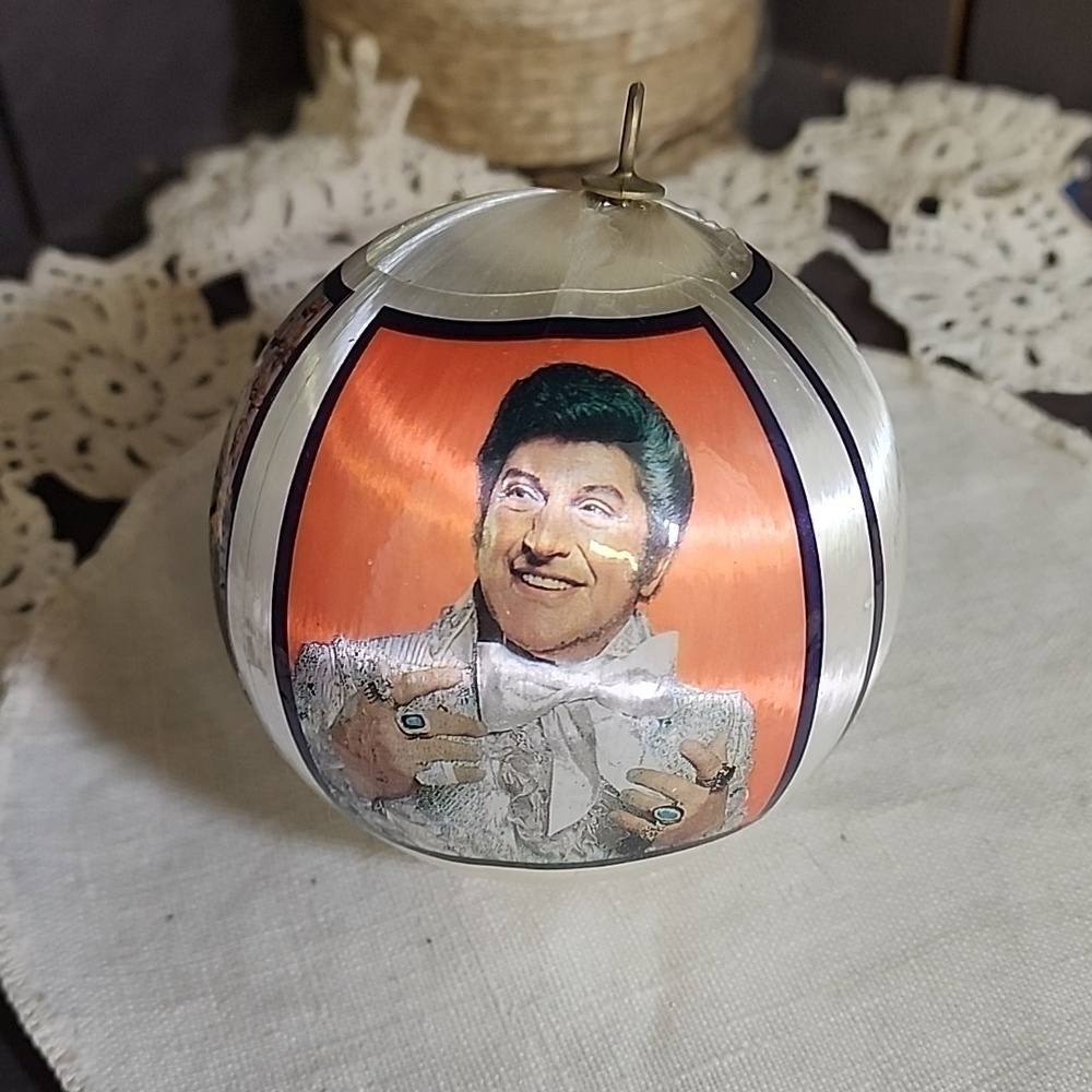 Liberace 1987 Rare Christmas ornament limited edition